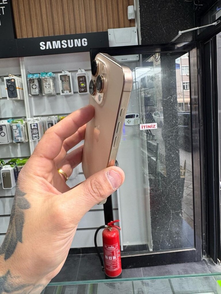 İphone 16 pro çöl YD - 5