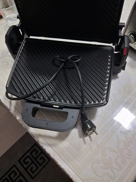 Karaca tost makinesi