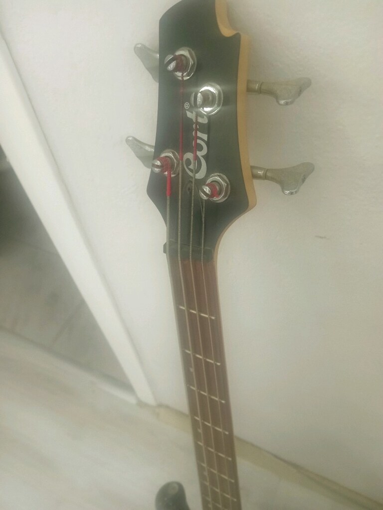 Cort Action 4 Telli Bas Gitar - Tertemiz / Sıfır Ayarında - 5