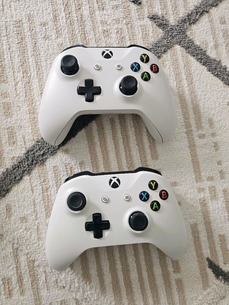 XBOX ONE S ALL DİJİTAL SÜRÜM TERTEMİZ VE SORUNSUZ- 2 ADET KOL- 1 TB - 2