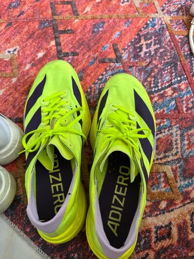 adidas Adizero Adios Pro 4 koşu ayakkabısı