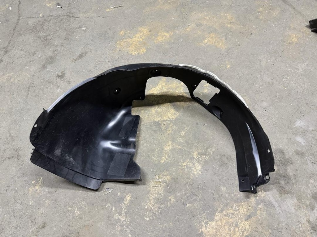 Kia stonic sol ön çamurluk davlumbazı sıfır orjinal 86811H8400 - 3