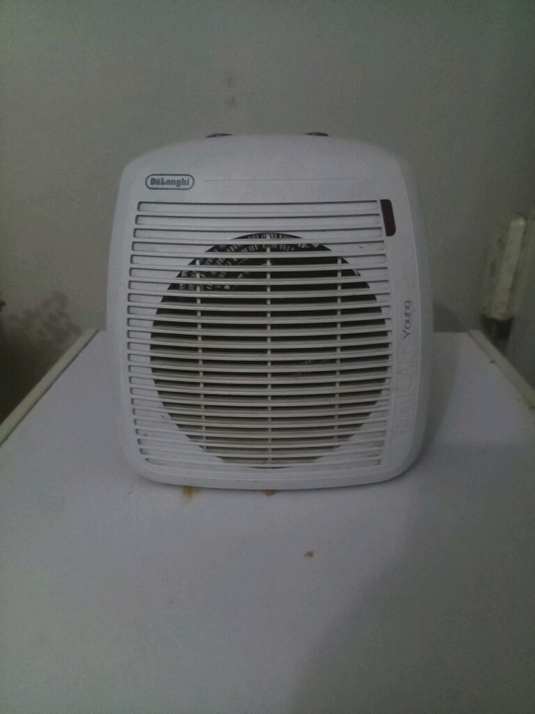 DELONGHİ FANLI ISITICI