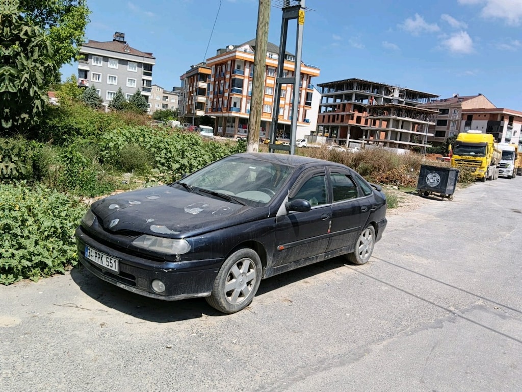 Renault LAGUNA