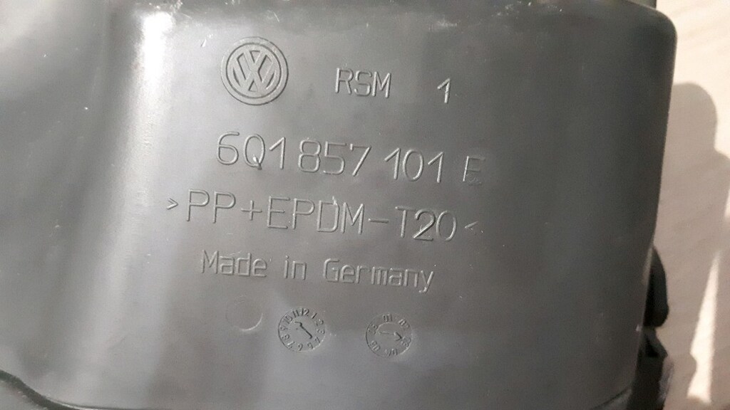 POLO TORPİDO KAPAK KOMPLE 6Q1857101E - 3