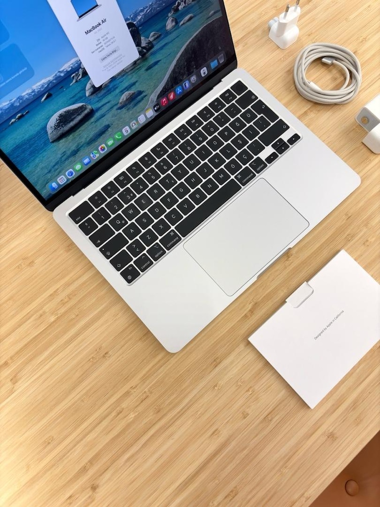 MacBook Air M2 16GB RAM Versiyon | Pil:%100 Kutu Garanti Mevcut - 6