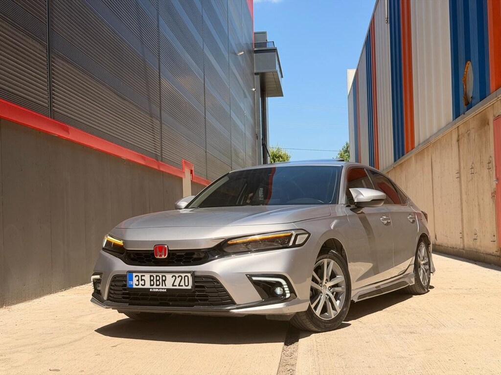 Honda civic 1.5 VTEC ECO ELEGANCE HATASIZ BOYASIZ 70 binde - 2