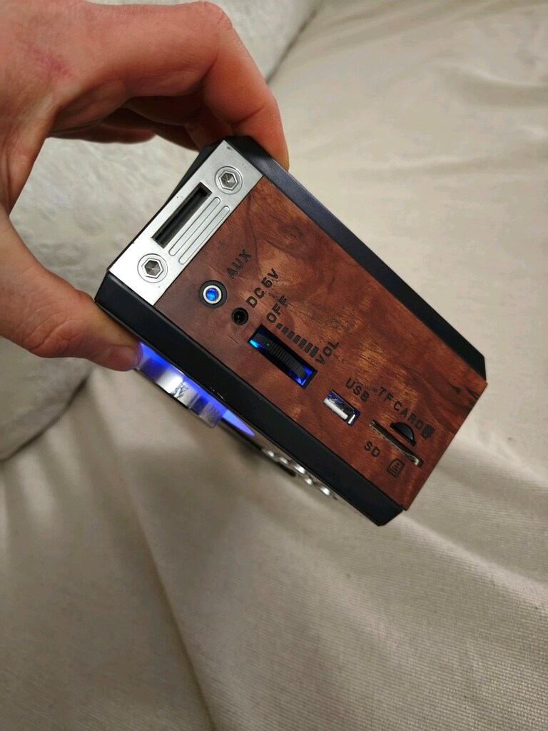 Şarjlı FM radyo USB li müzik çalar - 3