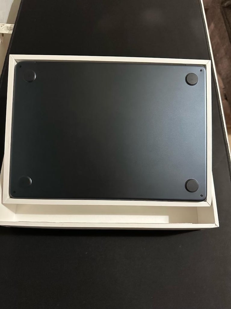Garantili Macbook Air M4 16/256 GB Pil 100 Devir 178 - 5