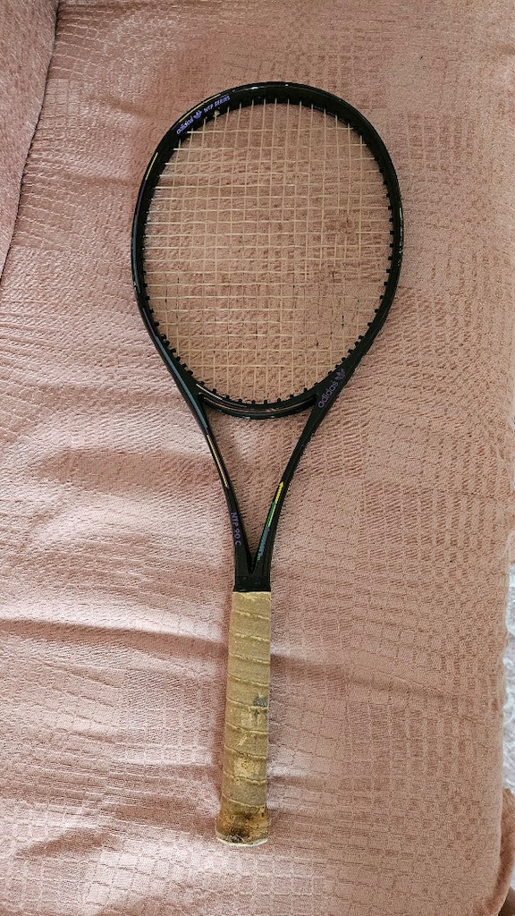 Adidas Klasik Tenis Raketi