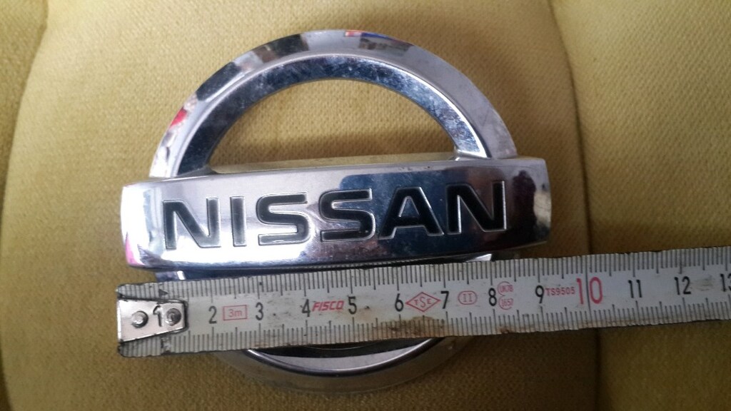 Nissan kaporta marka logosu bu fiyata kaçmaz - 4