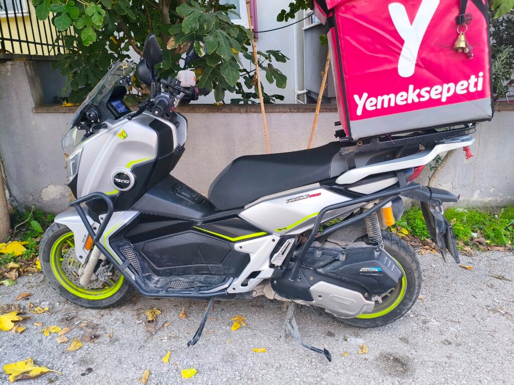 Rks Reale 125 Hybrid - 4