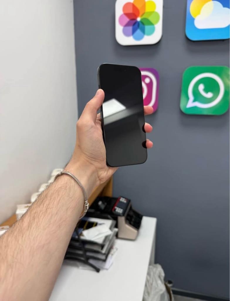 İphone 16 Pro 128 Gb Siyah Temiz - 6