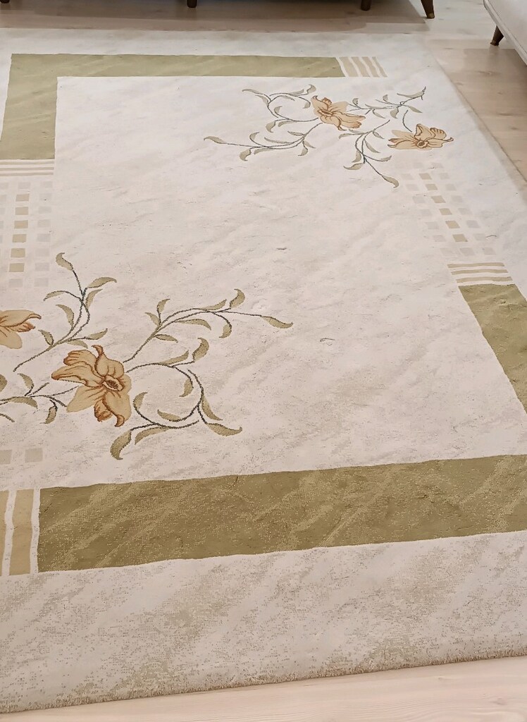 6 M2 salon halısı iki adet merinos marka adet fiyatıdır