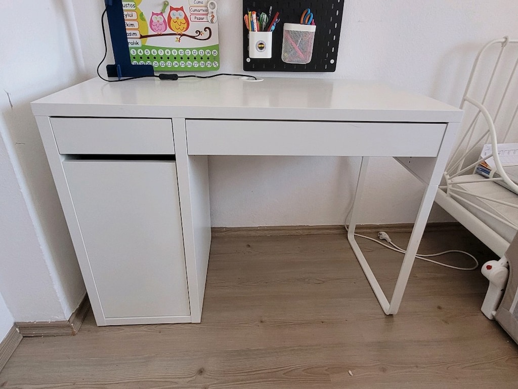 Ikea Micke çalışma masası - 3