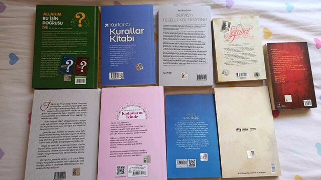 Temiz Durumda 9 Adet İslami ve Edebi Kitap Seti