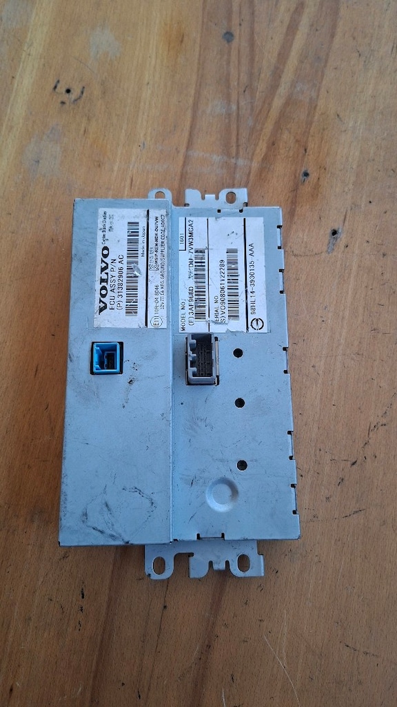 VOLVO V40 V40CC TORPİDO ORTA LCD EKRANI 7inç 2013-2019. - 7