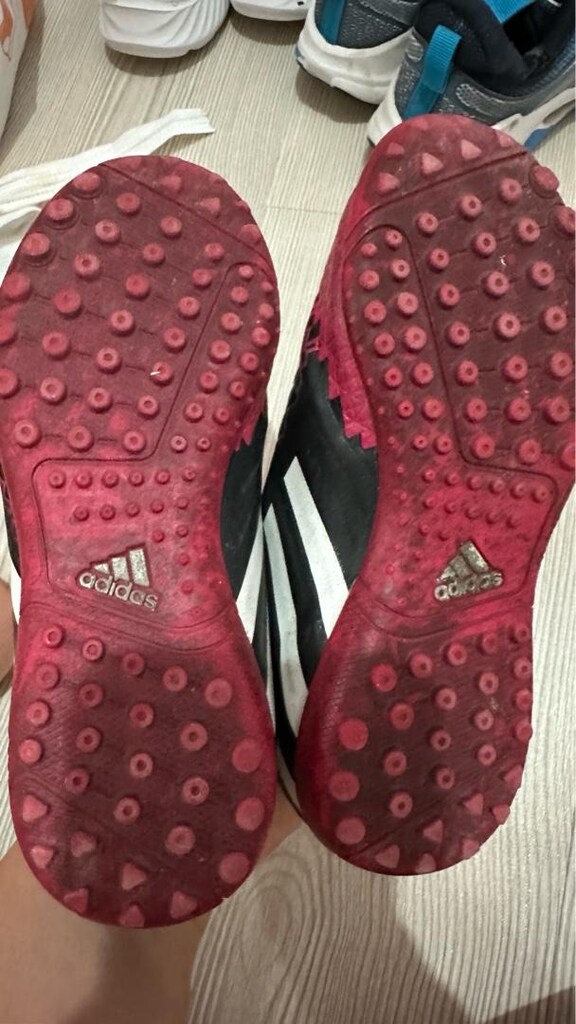 Adidas krampon - 2