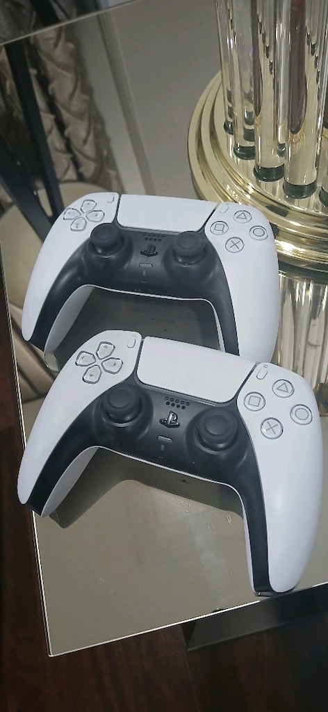 YEPYENİ PLAYSTATION 5 + PS PLUS - 2