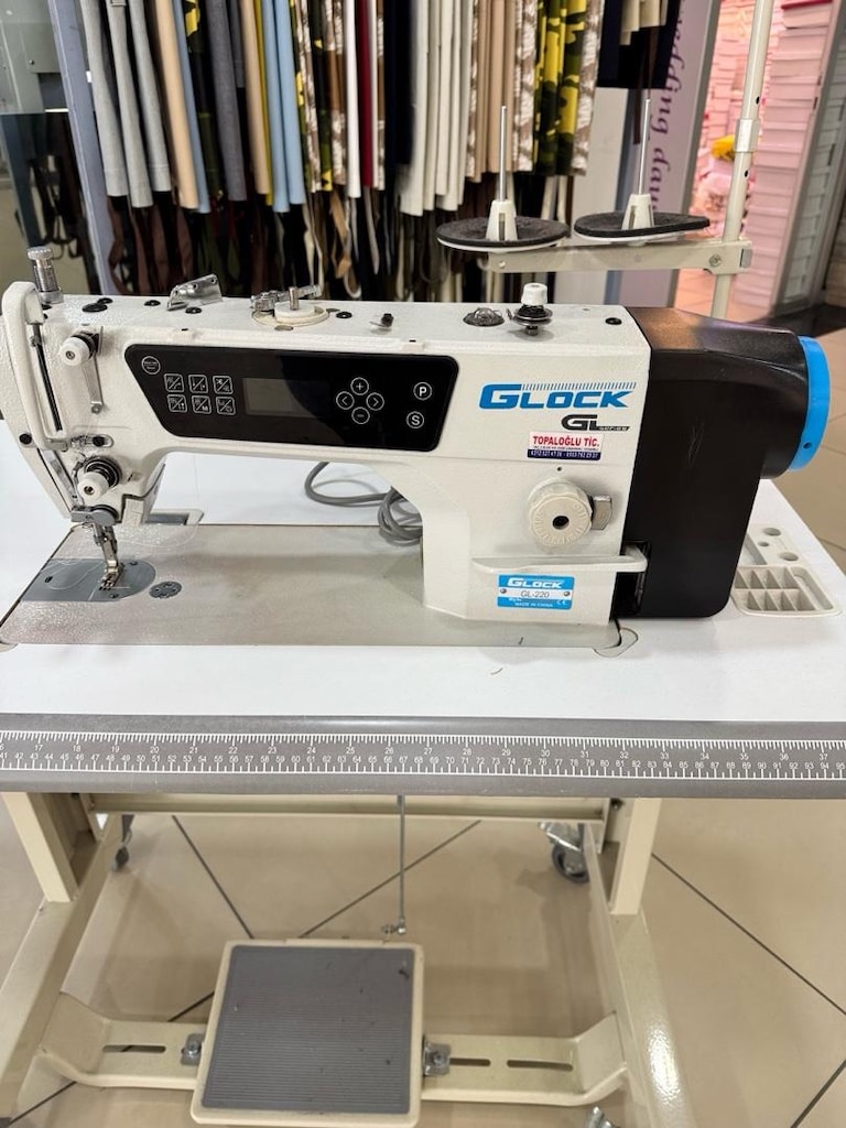 Sanayi Tipi Düz Dikiş Makinesi - Az kullanılmış - 2