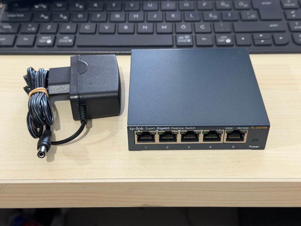 Tp-Link TL-SG105 5-Port Gigabit Desktop Switch - 4
