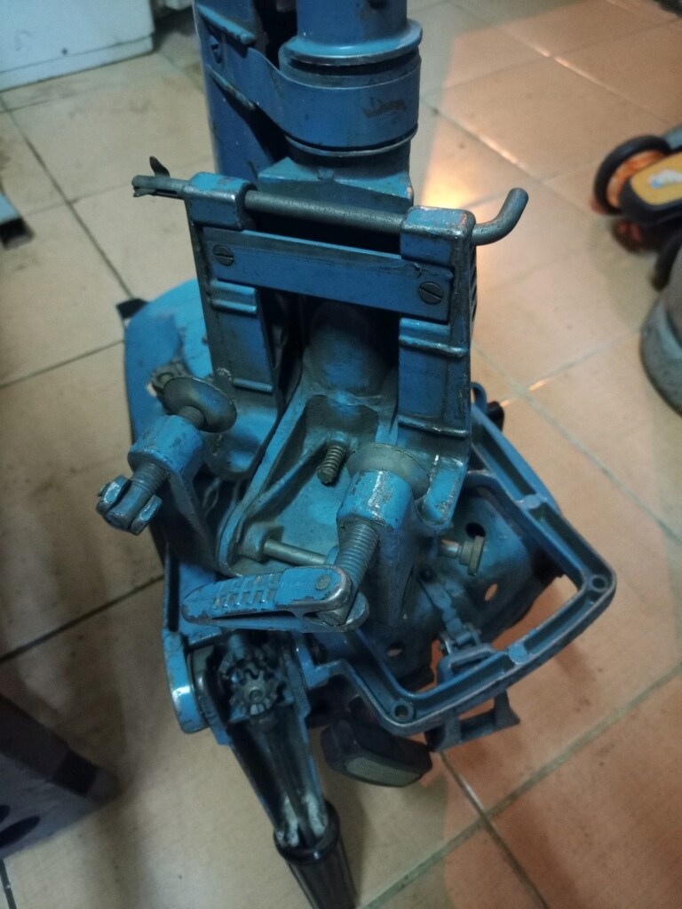 Tekne motoru dıştan takmalı 8 hp iyi durumda - 4