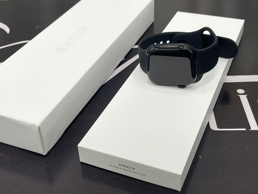 APPLE WATCH SERİ 11 SİYAH 42M KUTU FATURA ŞARJLI 23 AY GARANTİLİ - 2