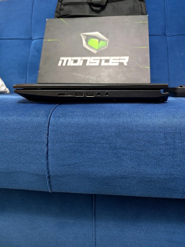 İ5 8.NESİL 4 GB EKRAN KARTLI + 8 GB RAM + SSD MONSTER ABRA OYUN LAPTOP - 7