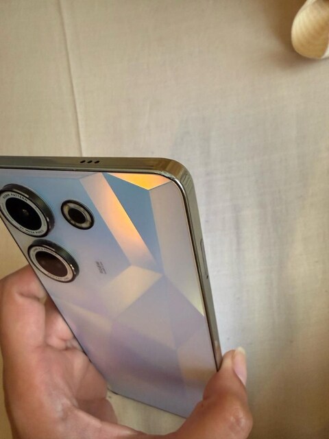 TECNO CAMON 20