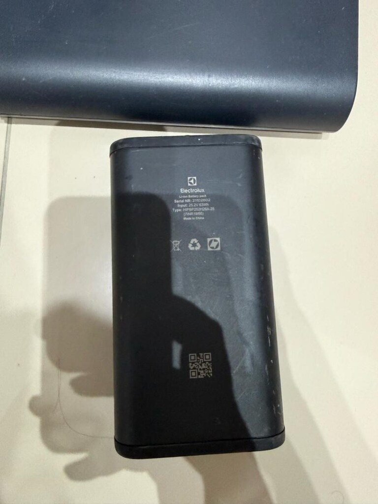Electrolux Ultimate 800 Dikey Şarjlı Süpürge Yedek Parça - 6