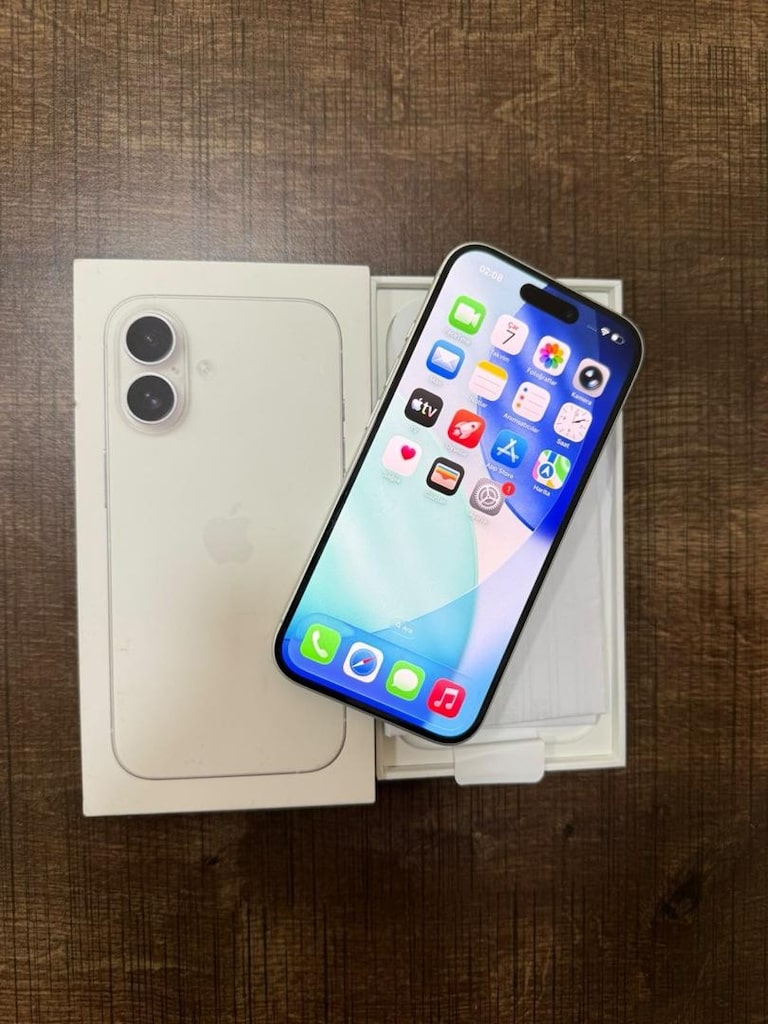 İPHONE 16 BEYAZ 128 GB - 8