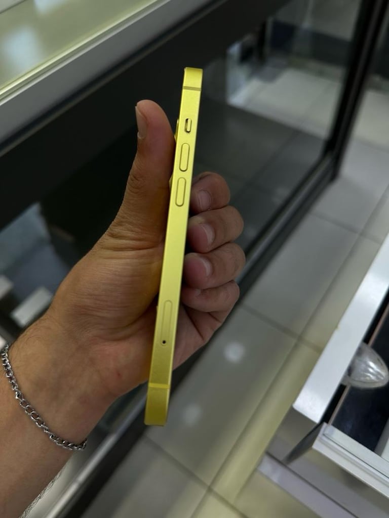 14 düz 256 gb pil 76 1 ay garantisi var - 3