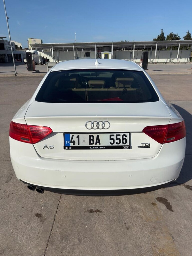 AUDİ A5 2015 2.0TDİ QUATTRO TEMİZ BİNİCİDEN BAKIMLI - 11