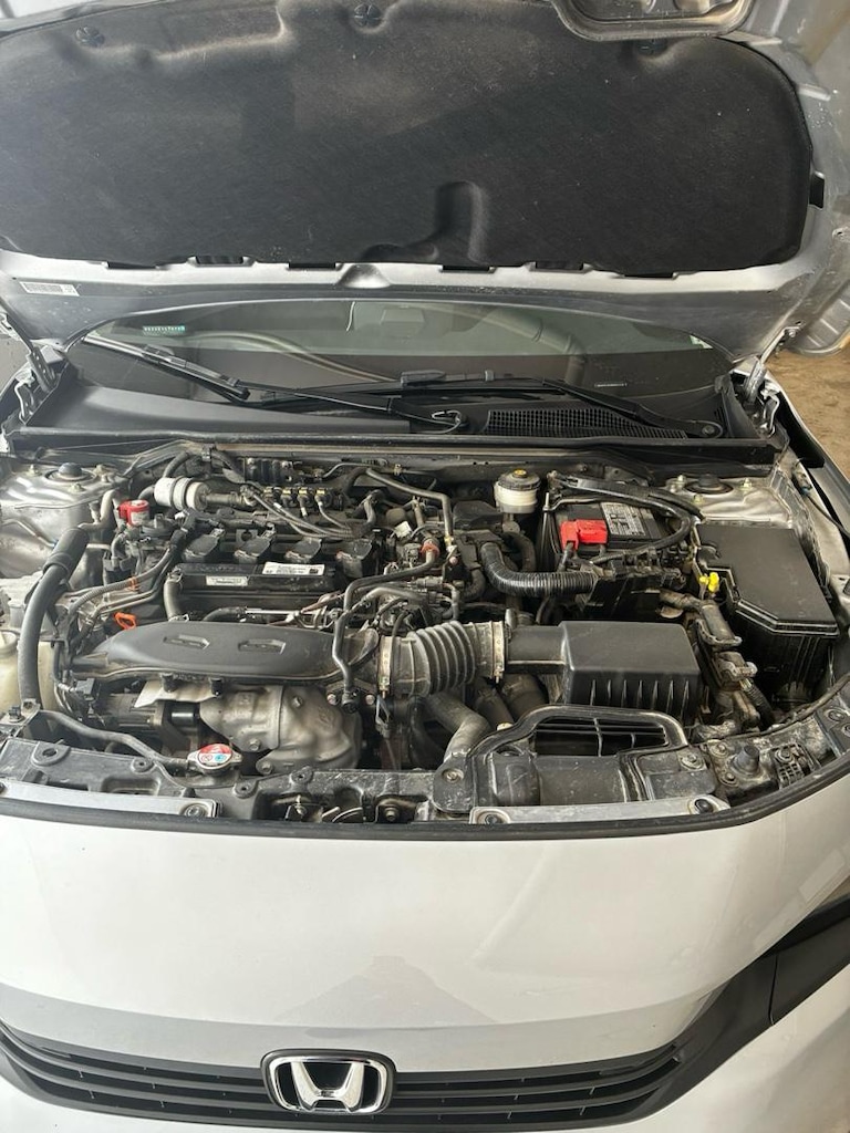 Beyaz Honda - 2