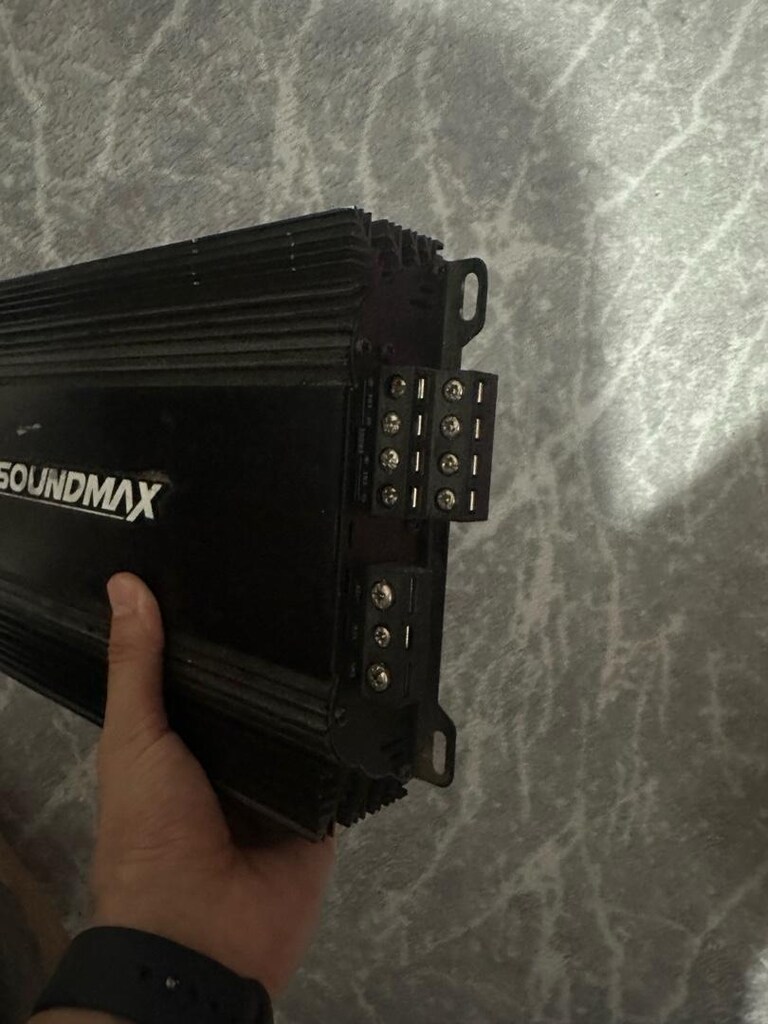soundmax Amfi - 3