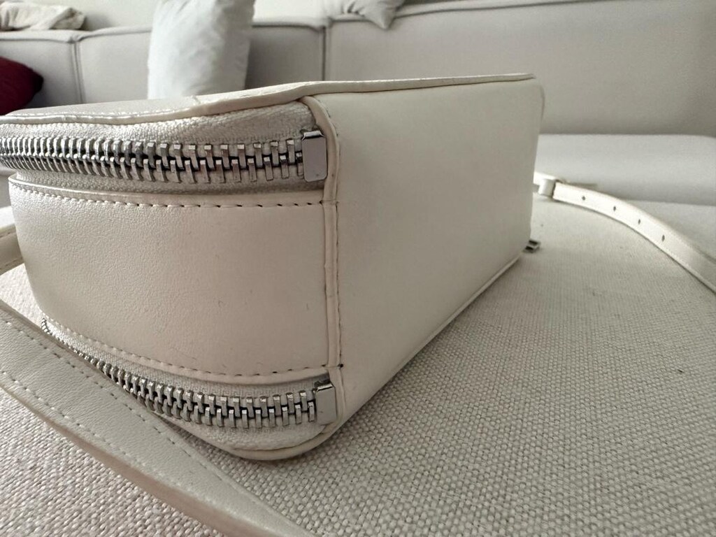 DKNY Kadın Mini Omuz Çantası Beyaz - 3