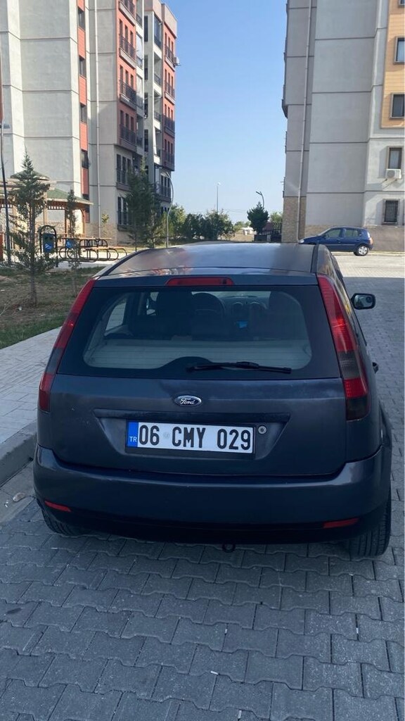 Ford fiesta 1.4 lpg - 4