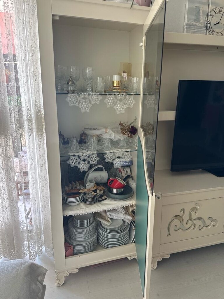 tv ünitesi ve dolabı - 6