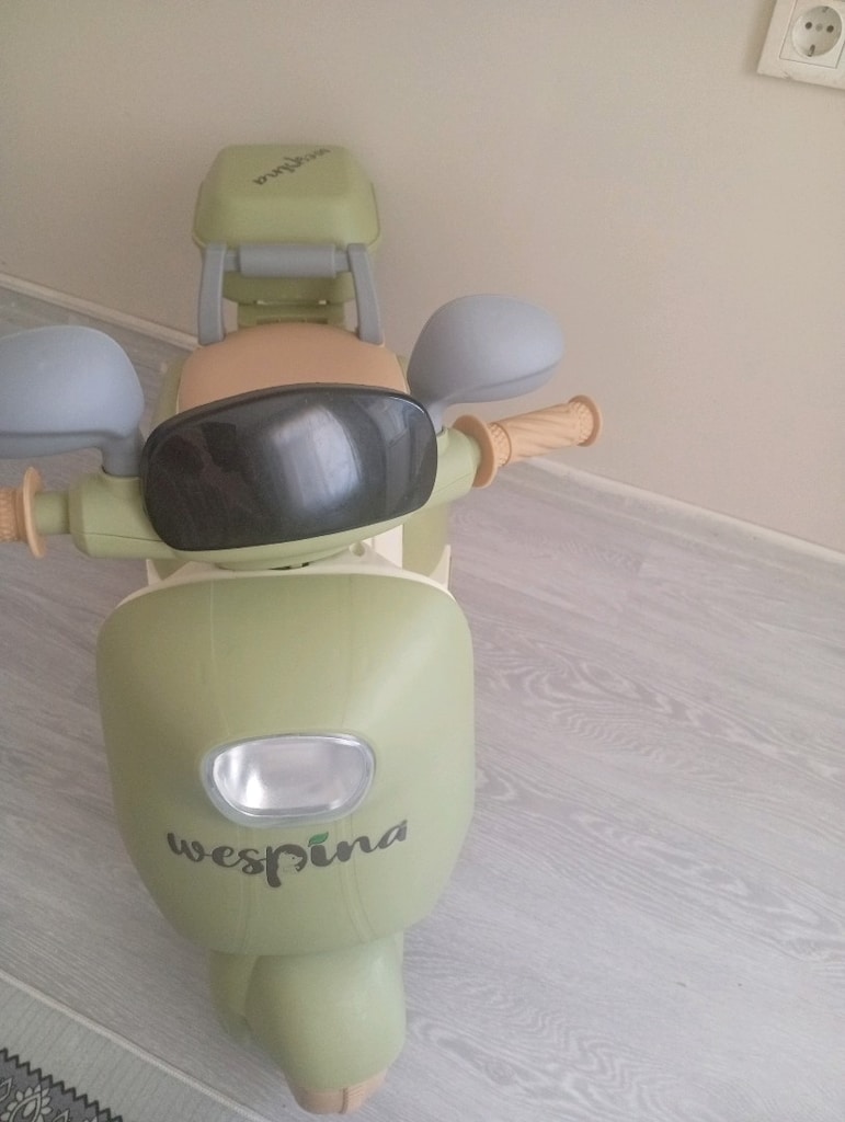 Kiddora 3 Tekerlekli Akülü Çocuk Motor Müzik Çalarlı Uzaktan Kumandalı