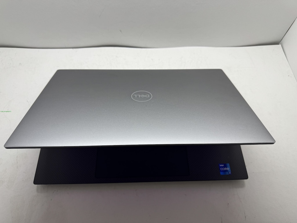 DELL PRECİSİON WORKSTATİON İ7 12. NESİL 32 GB RAM 256 + 512 NVME - 8