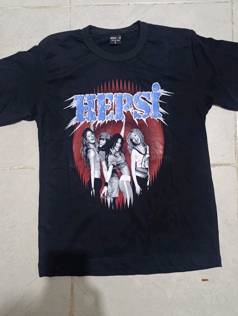 Hepsi Baskılı Siyah T-shirt
