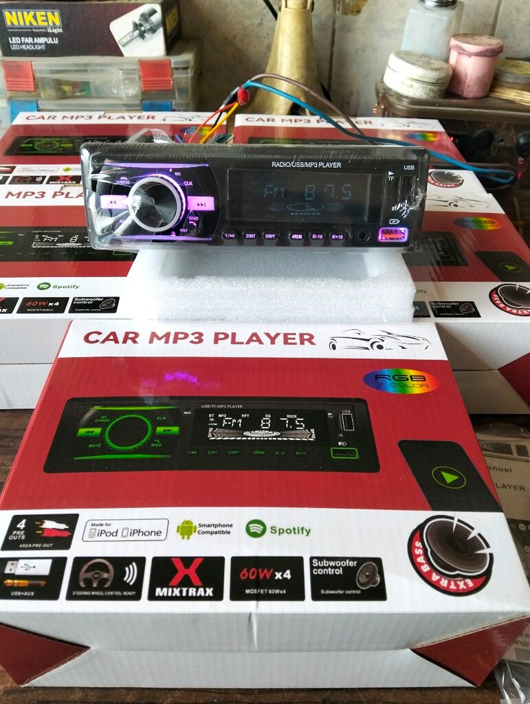 oto teyip montaj bağlantı dahil usb bulututh aux 2 amfi çıkış RGB isik - 2