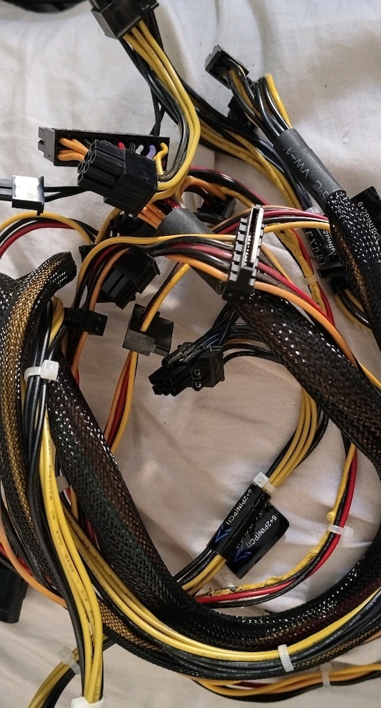 Güç kaynağı cooler master masterwatt lite 700w 80 plus - 3
