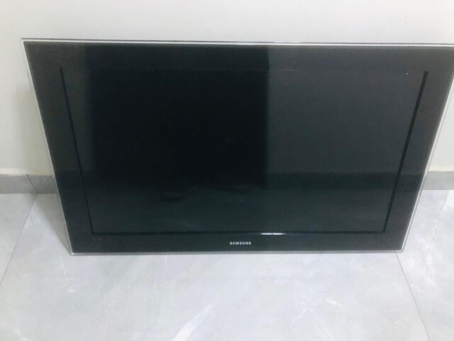 SAMSUNG 40 EKRAN TELEVİZYON