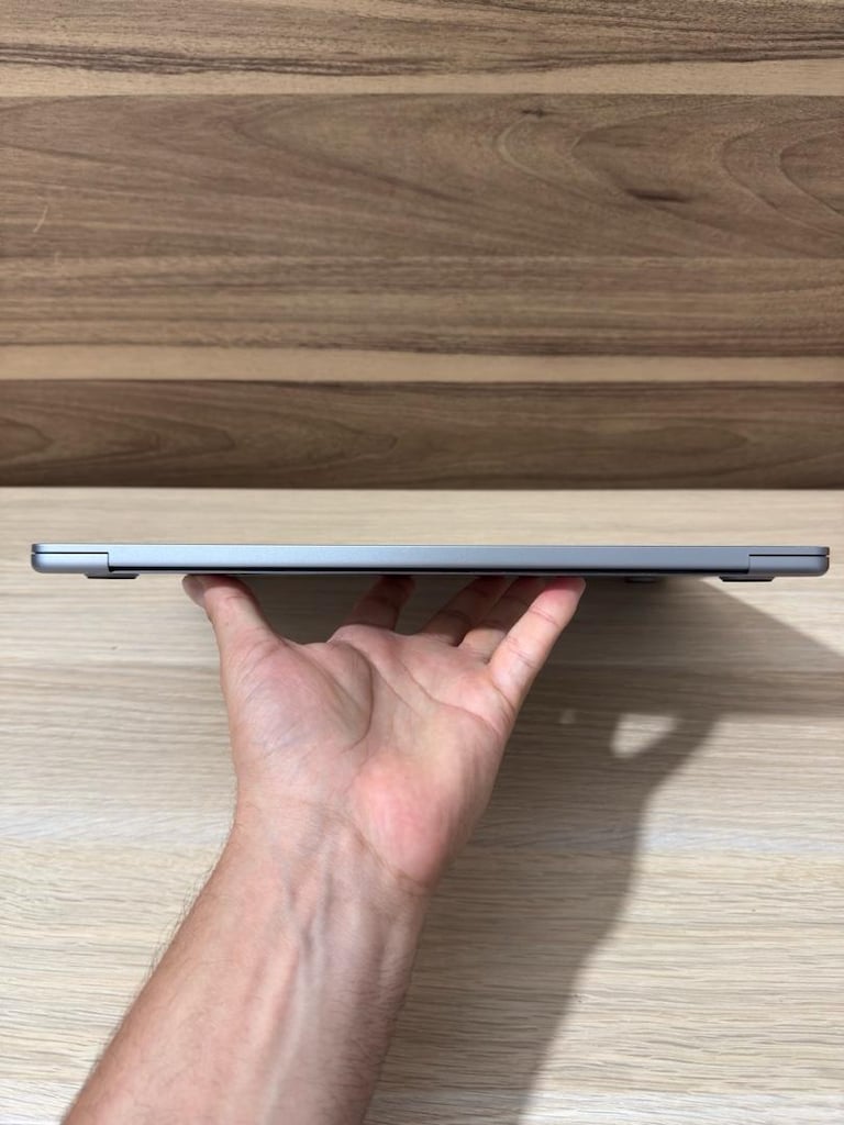 MacBook Air / M2 / 13 inç / 16 GB Ram / 256 GB Ssd - 6