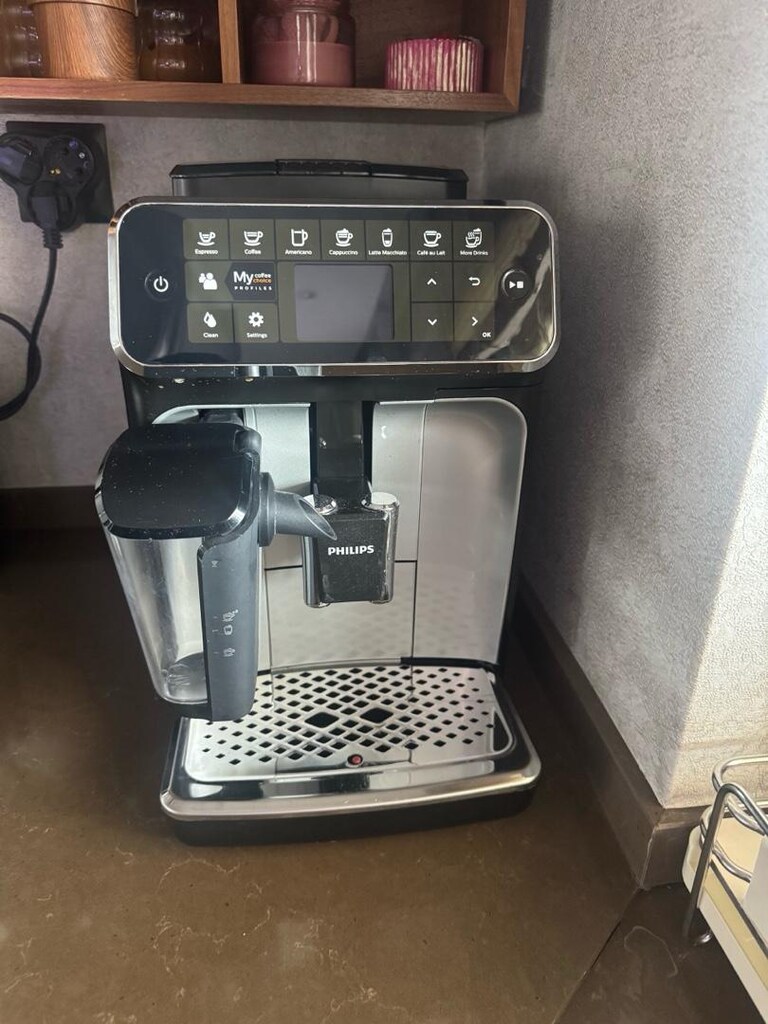 Philips EP 4346/70 espresso & cappuccino kahve makinesi