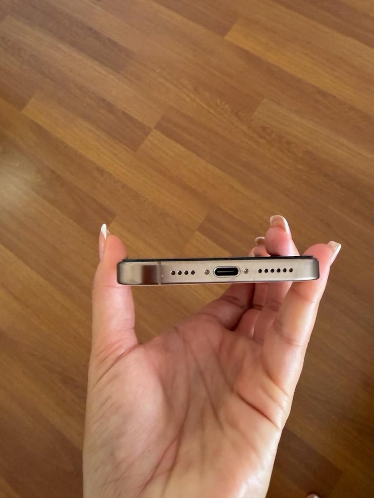 ıphone 16 pro max - 5