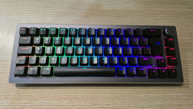 Cooler Master CK721 | RGB Mekanik Oyuncu Klavyesi (Türkçe)