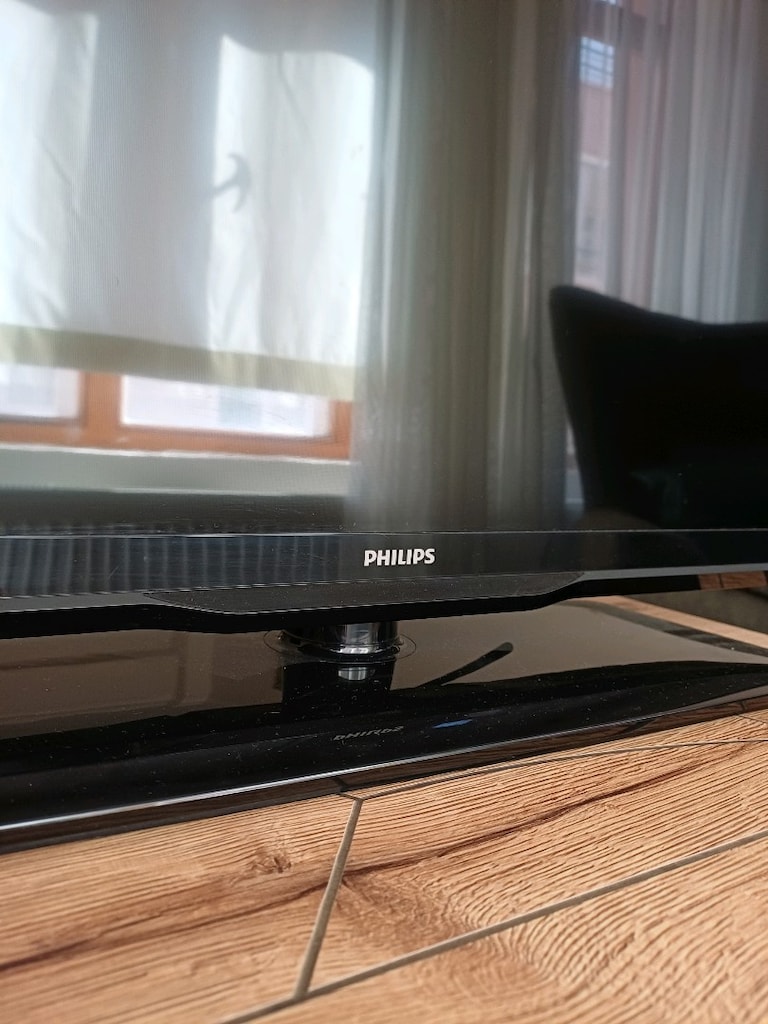 PHILIPS TELEVİZYON - 3