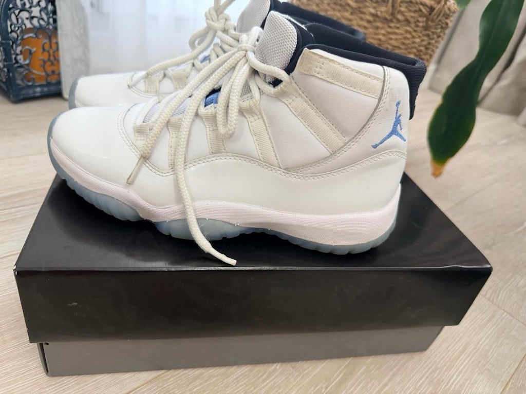 AIR JORDAN 11 RETRO 40 numara - 11